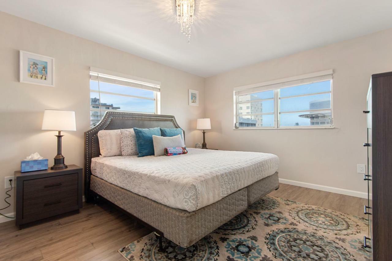 2 Bedroom 2 Bath With Patio On 11th Collins Ave Appartamento *